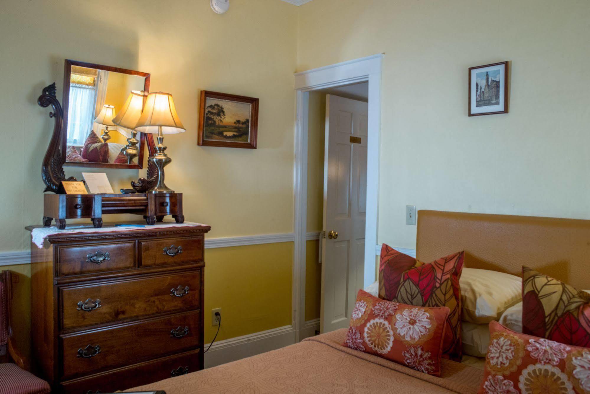 Beaconlight Guest House Provincetown Exterior foto